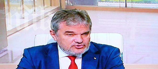 Брадясалият Р. Петков: Ако спрем разследванията срещу Борисов, ще е голяма грешка