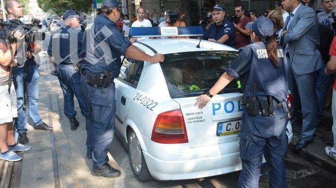 Задържаха четирима участници в протеста