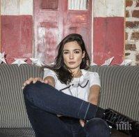 Лорина Камбурова и звезди на руското кино борят чудовища на Свети Влас