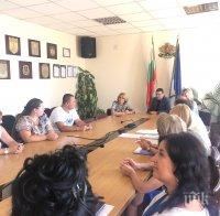 Илиан Тодоров се срещна със студенти специалност „Публична администрация“ в Академията на МВР