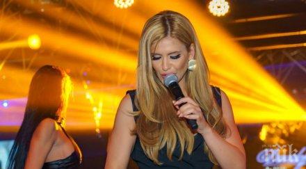 пореден триумф анелия турция снимки