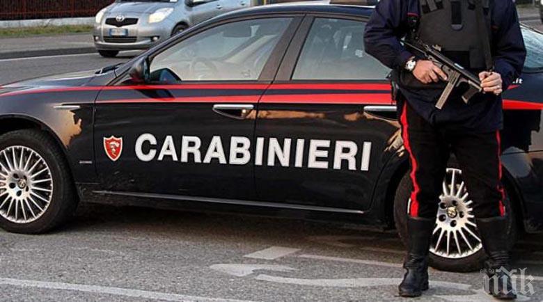 Въоръжен с ножица мигрант нападна италиански военен 