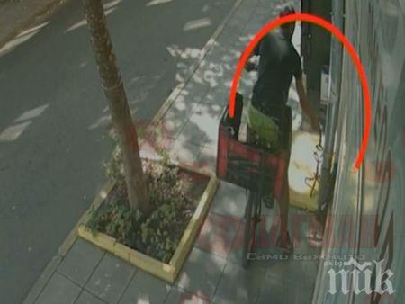 Колоездач краде пепелници в Бургас