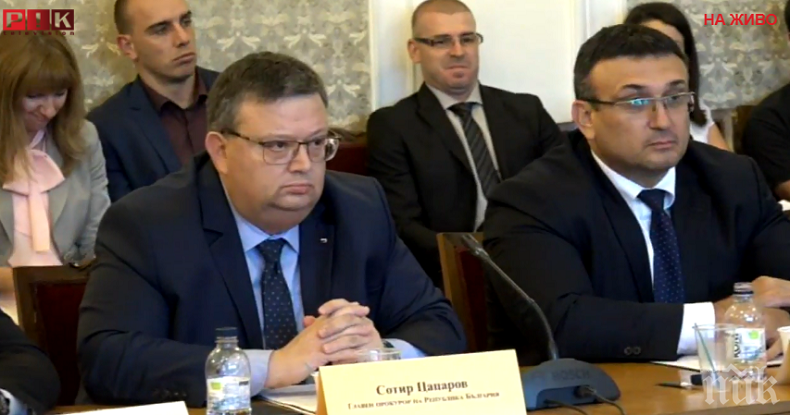 Цацаров за кибератаките: Не е моя работа да давам съвети на държавната администрация