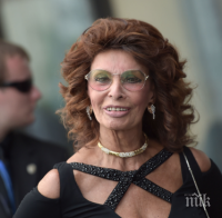 София Лорен става на 85 г. 