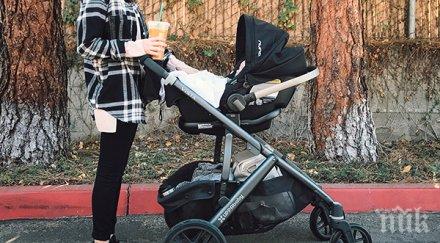 арестуваха жена 6000 долара монети бебешка количка снимка