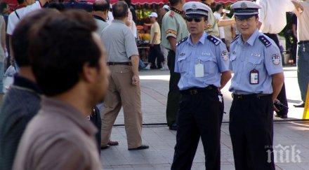 китайски полицаи пазят белград