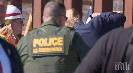 президентски автограф доналд тръмп разписа стената границата мексико видео