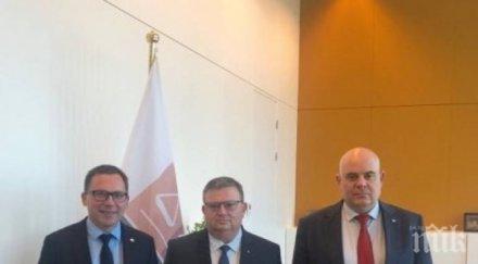 важна визита цацаров гешев обсъдиха противодействието тероризма трафика хора нелегалната миграция хага евроджъст даде висока оценка