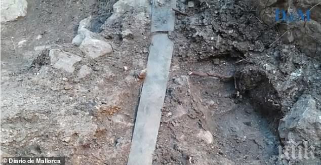 Археолози откриха меч на 3200 години 