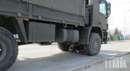 Камион се вряза в хора на пазар в Централен Китай, има загинали