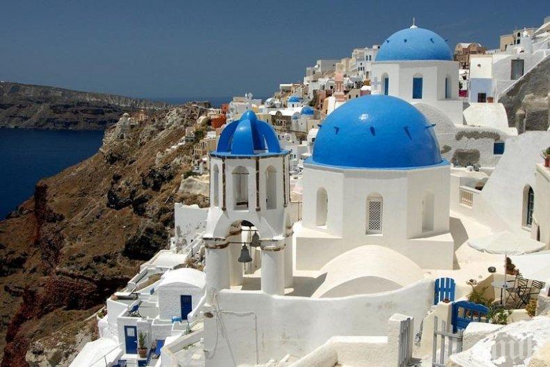 Приходите от туризъм в Гърция скочиха драстично