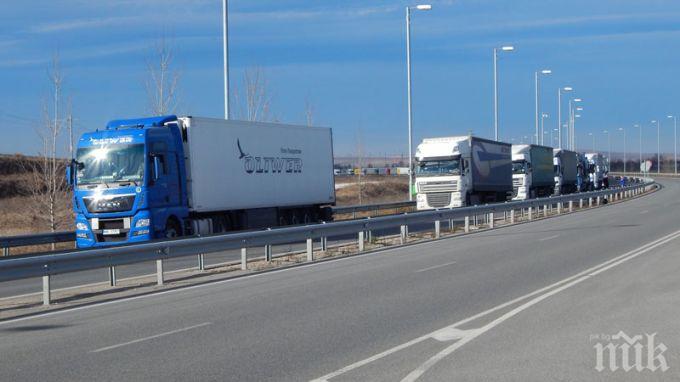 Спират движението на камионите по магистралите