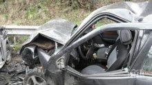 ОТ ПОСЛЕДНИТЕ МИНУТИ: Челен сблъсък затвoри пътя София-Варна! Двама са загинали