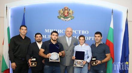 красен кралев награди медалистите световното първенство борба