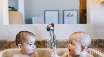 две две близнаци цяла гърция събраха среща