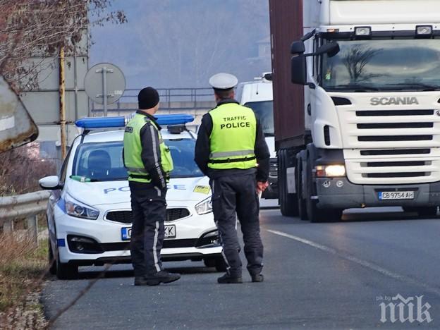 Катастрофа блокира трафика по АМ Тракия, загинал е шофьор на ТИР