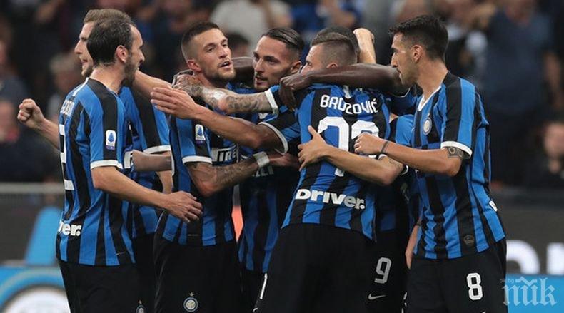 Интер продължи победния си ход в първенството на Италия
