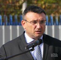 Медицинският институт на МВР добави към автопарка си две нови линейки с модерно медицинско оборудване (СНИМКИ)