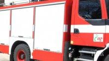 Газова бутилка предизвика пожар в мазе, пенсионер е с изгаряния