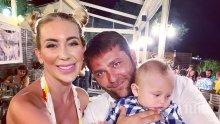 Антония Петрова хвърли пъпа на сина в Президентството