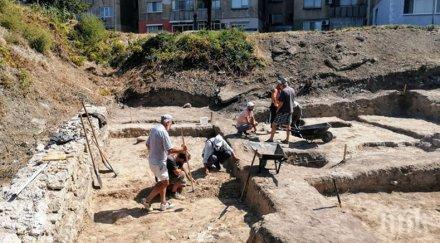 археолози попаднаха ценни находки разкопки лом