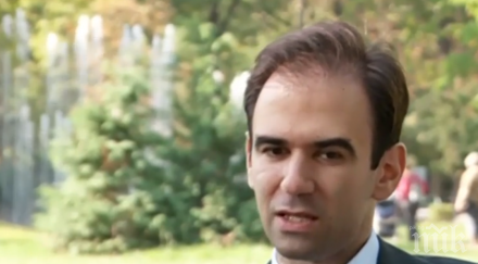 българин младият лектор историята кеймбридж