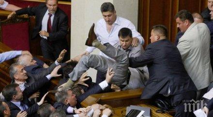 косовски кандидат депутати сбиха телевизионен дебат видео