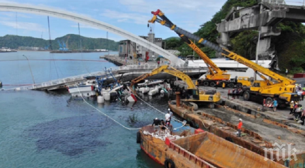 срути мост тайван ранени