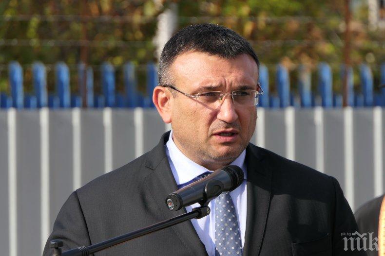 Медицинският институт на МВР добави към автопарка си две нови линейки с модерно медицинско оборудване (СНИМКИ)