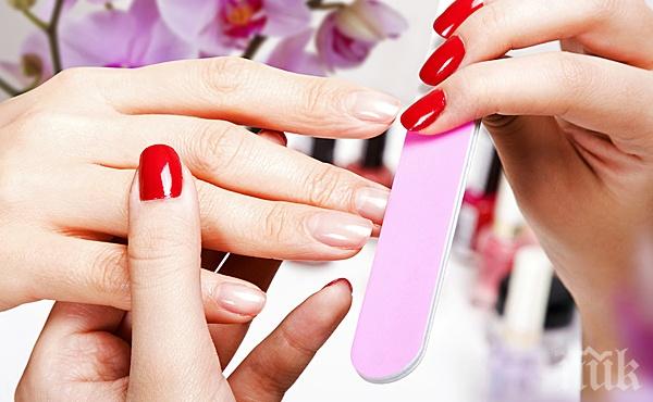 ШОК: Жена едва не загуби ръката си след маникюр