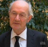 Бащата на Джулиан Асанж изнесе реч пред Бранденбургската врата в Берлин