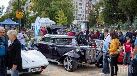 рекорден брой участници включиха ретро парад автомобили стара загора