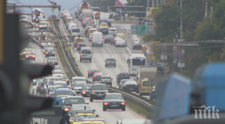 неволи първият дъждовен ден предизвика задръствания софия