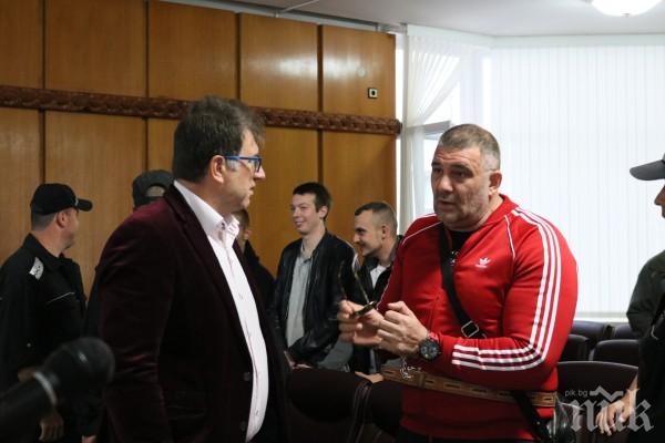 КУЛТУРА В СЪДА - Наско Райфъла: Пояснявам на всички олигофрени, че съм почтен човек