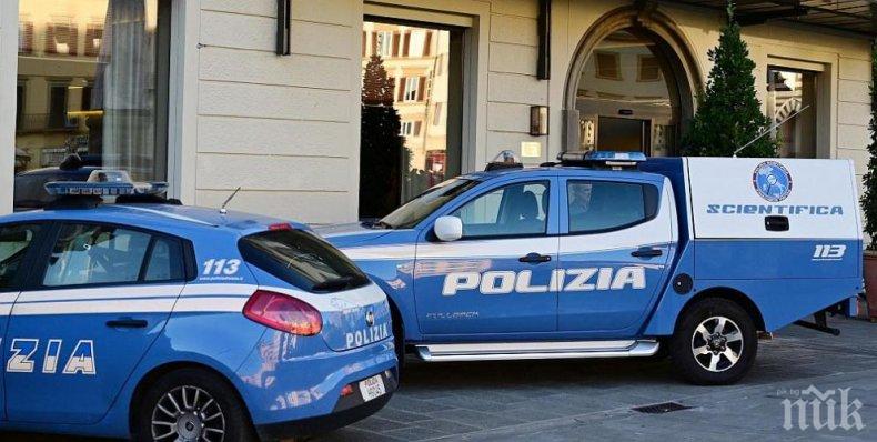 Двама полицаи загинаха в Италия при престрелка с арестанти