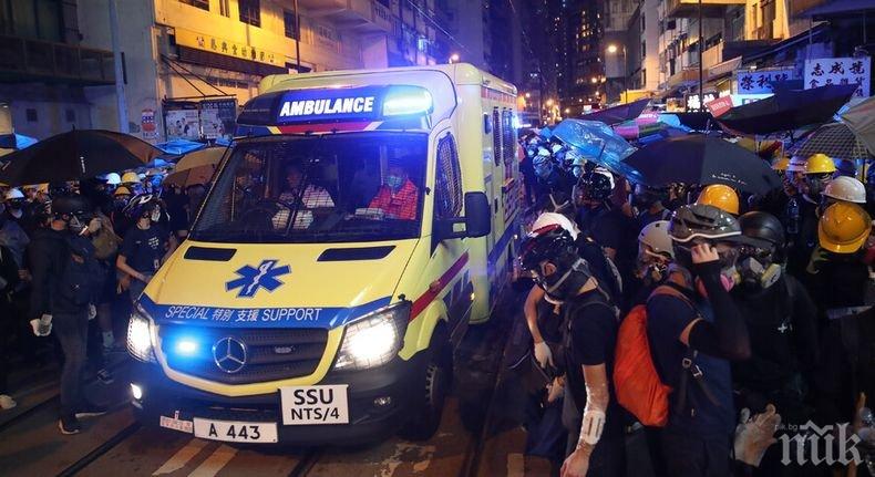 Инцидент: Един загинал и 14 ранени при тежка катастрофа в Хонконг