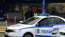 Издирват двама от обирджиите на банковия клон в София. Заловеният им авер носел 60 бона в себе си