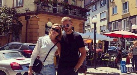 стюардеса бременее момиче защитник левски