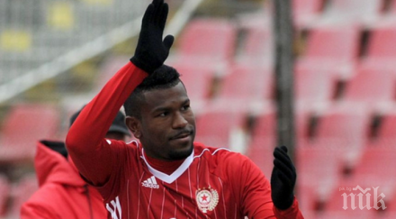 бразилски бранител дърпа нов договор цска софия