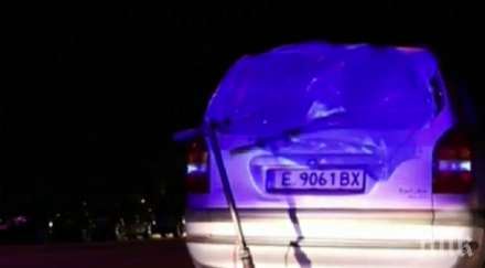 култово мъж електрическа тротинетка заби кола