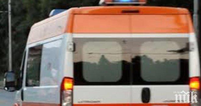 ОТ ПОСЛЕДНИТЕ МИНУТИ: Момче припадна в автобус от градския транспорт в Пловдив
