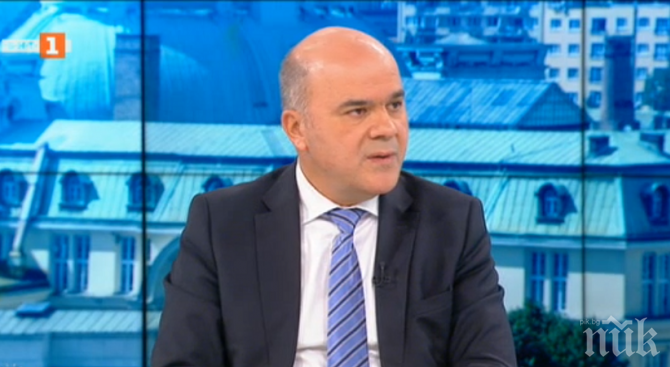 Бисер Петков: Стратегия за детето няма, прави се целенасочена атака срещу системата