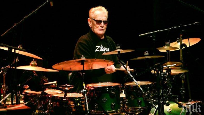 Почина барабанистът на Крийм Джинджър Бейкър
