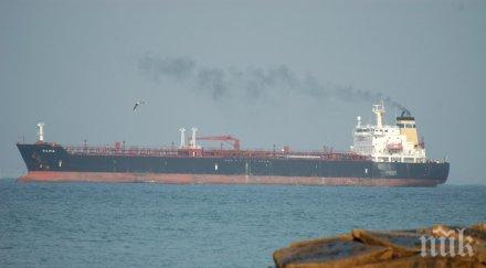 взрив ирански петролен танкер червено море