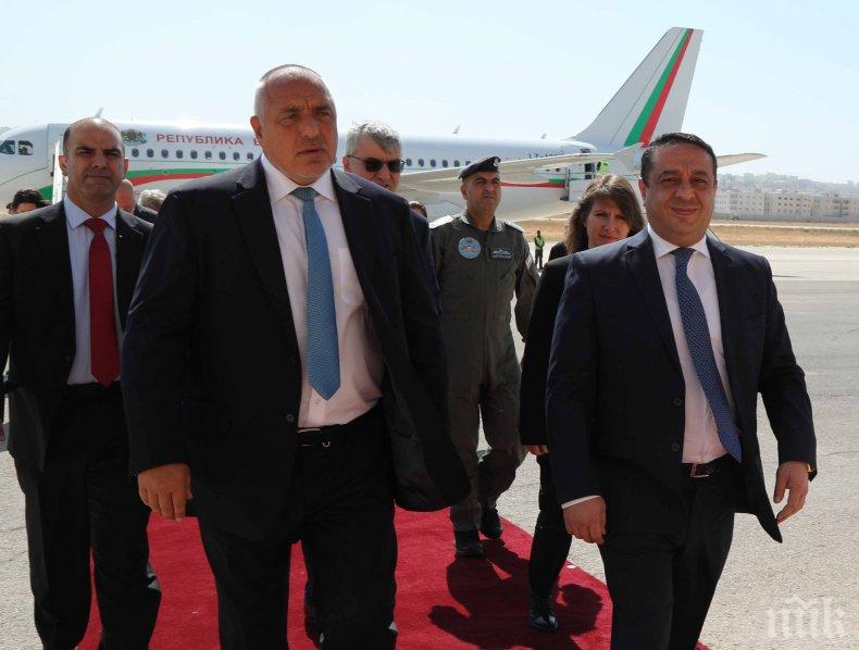ЕКСКЛУЗИВНО В ПИК: Премиерът Бойко Борисов пристигна в Хашемитско кралство Йордания (СНИМКИ)
