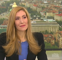 Ангелкова успокоява: Няма данни за още фалити на туроператори