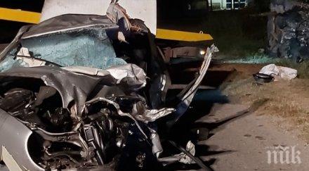 ШОКИРАЩО ВИДЕО: Камери заснели челния сблъсък край Казанлък с шест жертви
