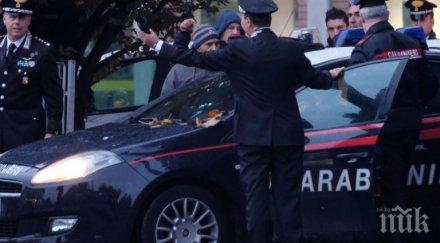 осъдиха баща син доставяли оръжие неаполитанската мафия