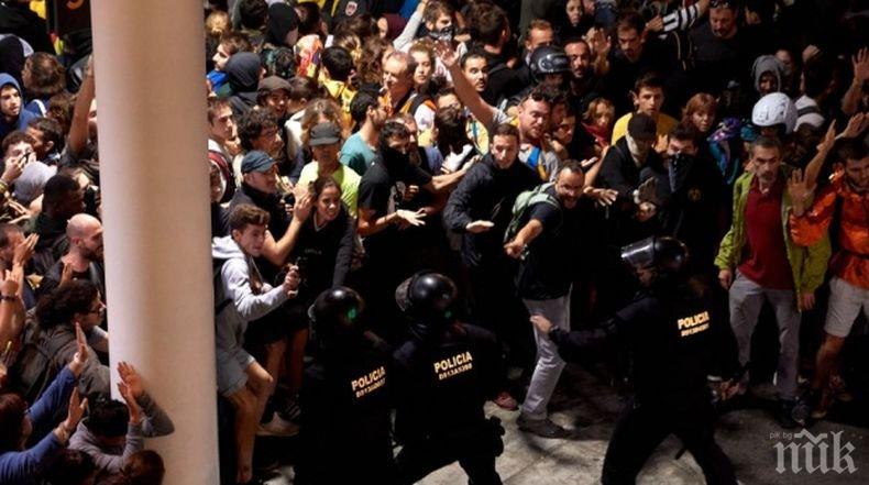 Броят на пострадалите при сблъсъците в Барселона достигна 28 души